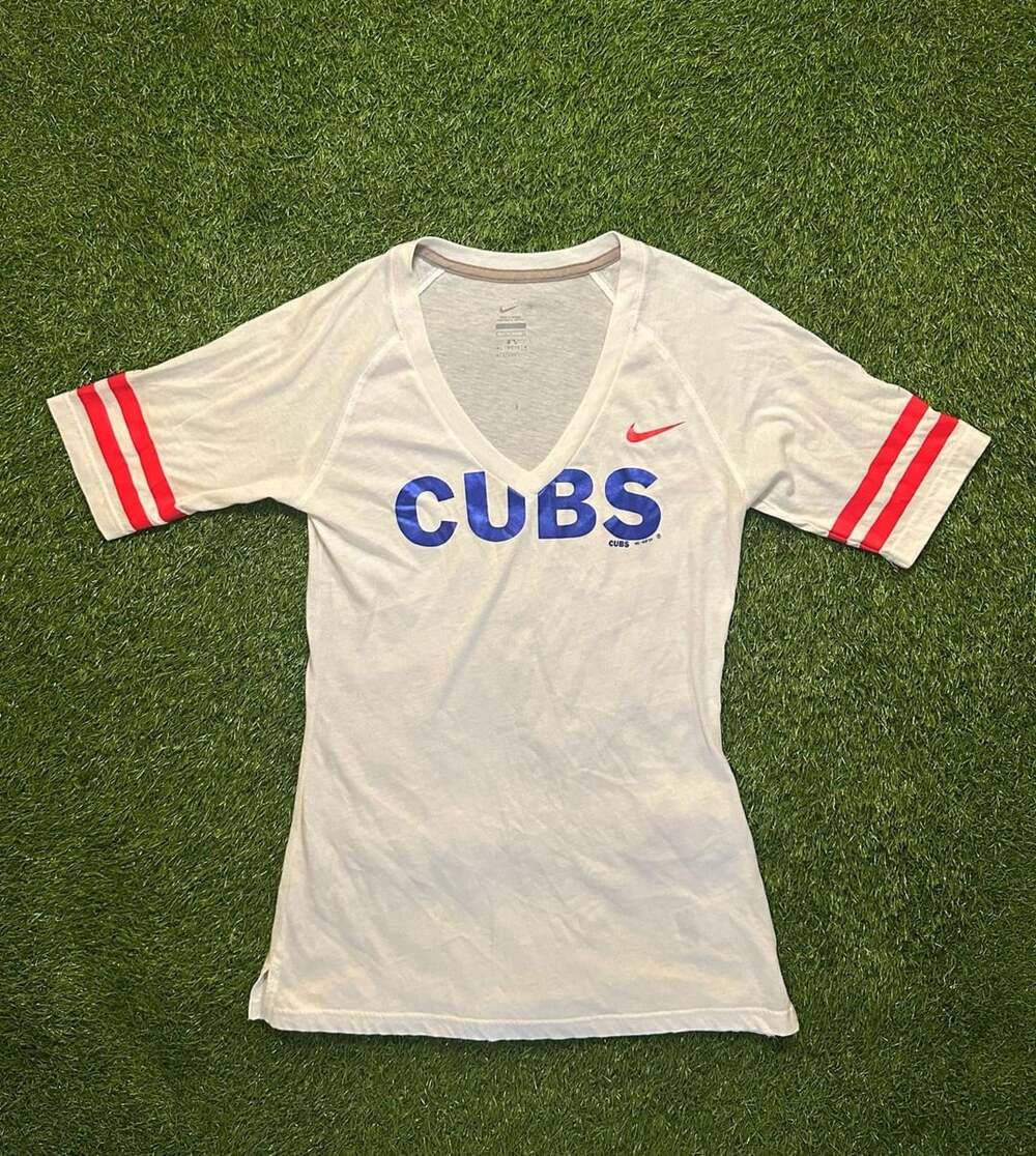 Nike Women's Chicago Cubs MLB V-Neck Striped Sleeve T-Shirt